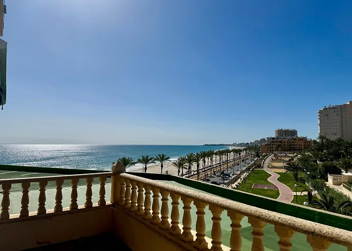 Vistas Al Mar, Piscina Y Playa